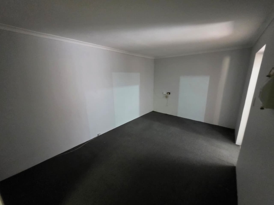 6 Bedroom Property for Sale in Lochnerhof Western Cape